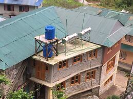 Tribeni Lodge Restaurant And Bar