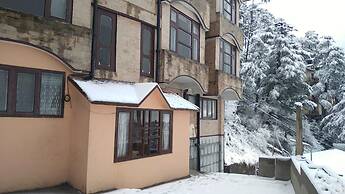 Hotel Amar Palace