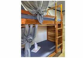 Hello Hostel