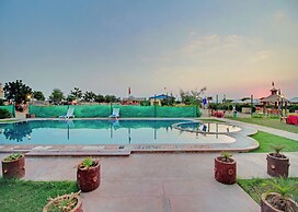 Moonlight Nature Resort & Swimming Pool