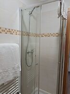 B&B LEONUM