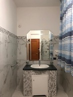BEAUTY HOUSE