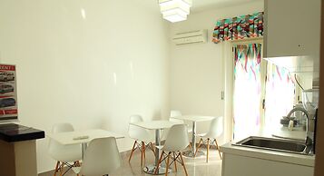 BEAUTY HOUSE