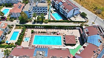 Side Legend Hotel