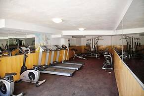 Side Legend Hotel
