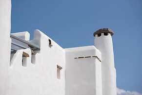 Villa Mira Paros  Luxury Suites