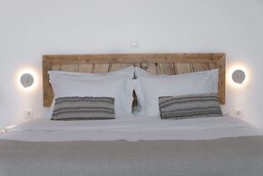 Villa Mira Paros  Luxury Suites