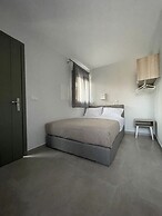 Anax Apartments