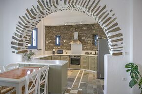 Anthemion Paros Villas & Suites