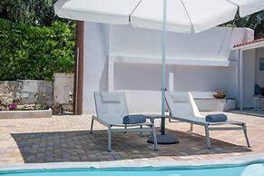 Arktos Sunset Villa
