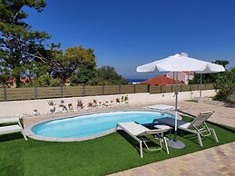 Arktos Sunset Villa