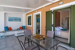 Arktos Sunset Villa