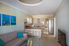 Arktos Sunset Villa