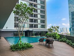 Nice Studio Apartment At Ciputra World 2
