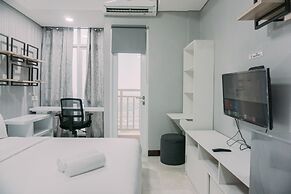 Homey And Comfy Stay Studio Apartment At B Residence