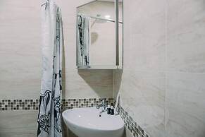 Homey And Comfy Stay Studio Apartment At B Residence