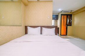 Modern Look Studio At Kebagusan City Apartment