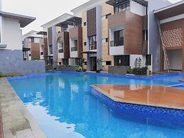 Comfort 2Br At Asatti Apartment