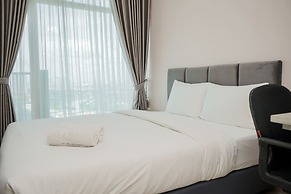 Minimalist And Nice Studio At Tree Park City Cikokol Apartment