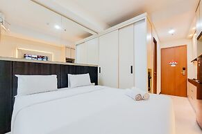 Homey And Minimalist Studio Apartment B Residence