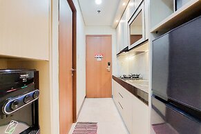 Homey And Minimalist Studio Apartment B Residence