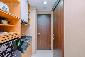 Minimalist And Comfy Studio At Transpark Cibubur Apartment