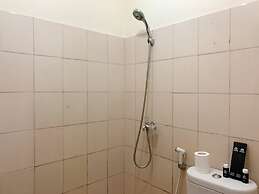 Modern Look And Comfy Studio Tifolia Apartment
