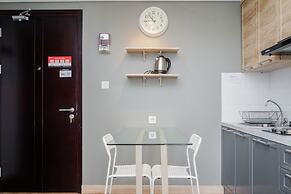Comfy And Cool Interior 1Br At Casa De Parco Apartment Bsd