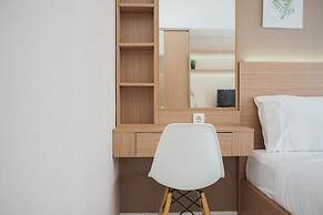 Comfort And Cozy Studio At Casa De Parco Apartment