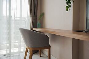 Comfort And Cozy Studio At Casa De Parco Apartment