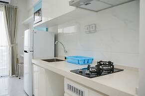 Minimalist Studio At Sky House Bsd Apartment