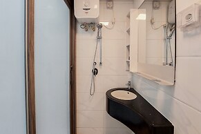 Minimalist Studio At Sky House Bsd Apartment