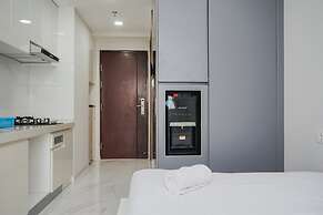 Minimalist Studio At Sky House Bsd Apartment