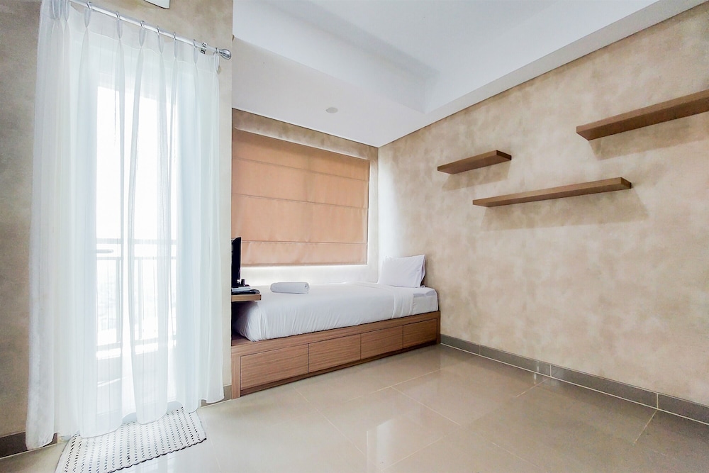 Cozy Stay Studio Room Apartment At B Residence