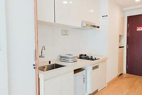 Good Choice Studio At Sky House Bsd Apartment