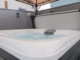 Clydfan, No 1 Trearddur Road