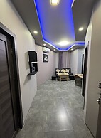 COMFORTABLE APARTMENT