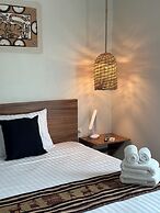 Oneiro Suites