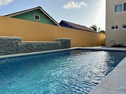 Oneiro Suites