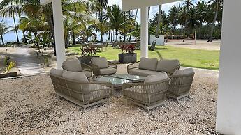 The Palm Bay Club Lodge