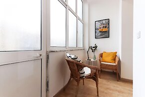 Lisbon Typical by Homing