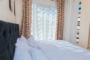 Lux Suites Cavendish Transit  Apartments