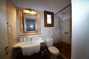 Divers House