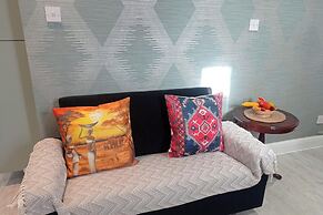 Apartment - Sleeps 4 - Parking - Wifi