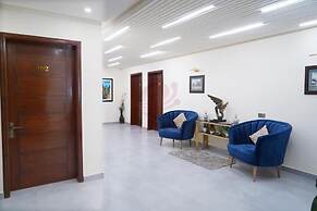 Elegant Suites Hotel