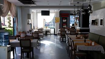 Hotel La Bella Soma