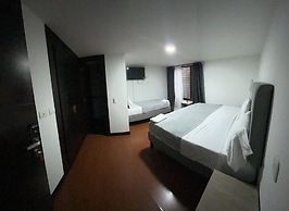 Hotel The MIRROR
