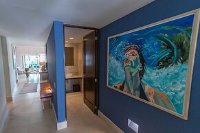 Via 38 A13 - Modern Condo - At Via 38
