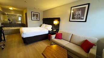 Riviera Inn and Suites 1000 Islands