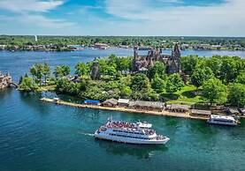 Riviera Inn and Suites 1000 Islands